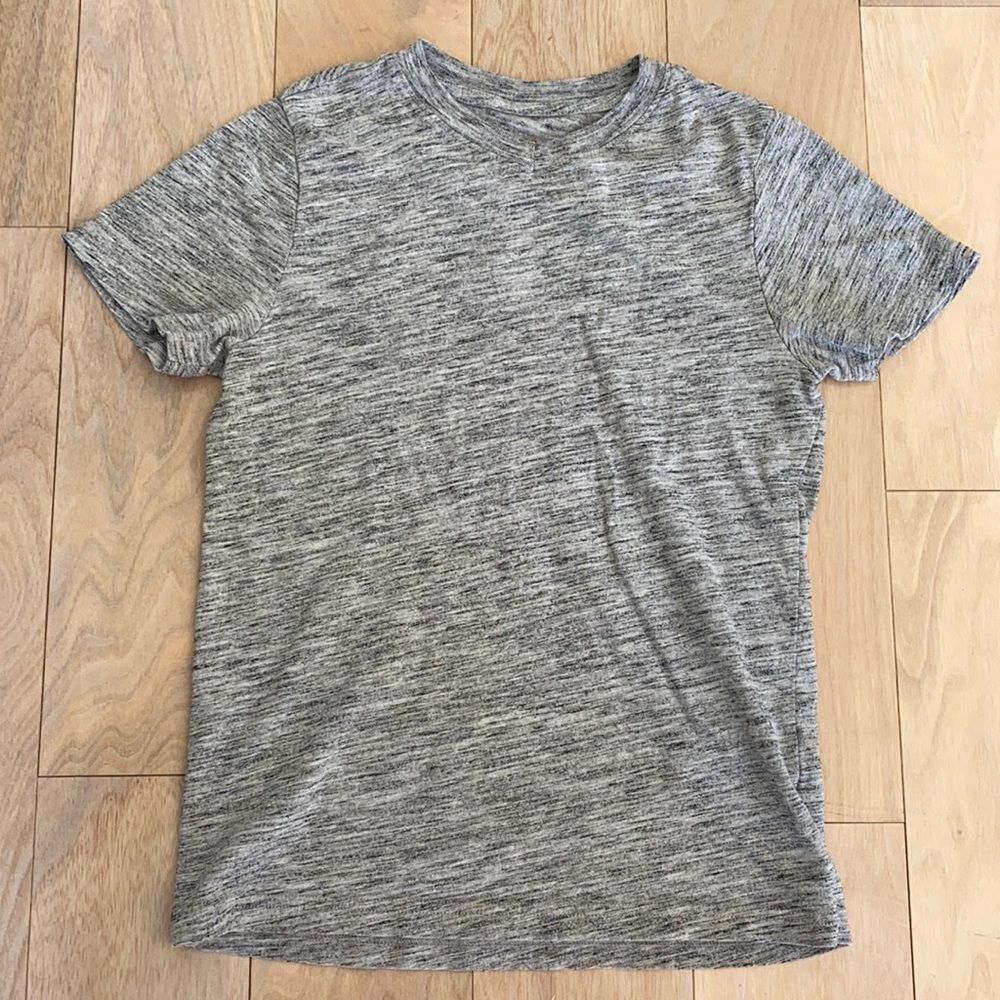 Cat & Jack Boys Grey V Neck T Shirt Size Ages 8-10